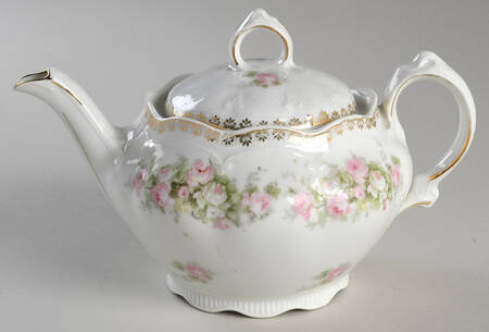 ZSC68 Teapot & Lid