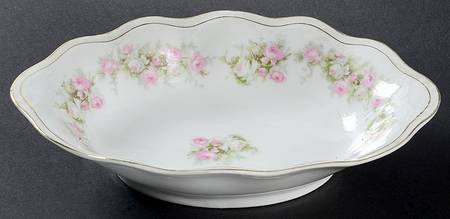 ZSC84 9" Oval Vegetable Bowl