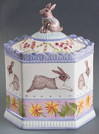 Meadow Bunny Medium Canister & Lid