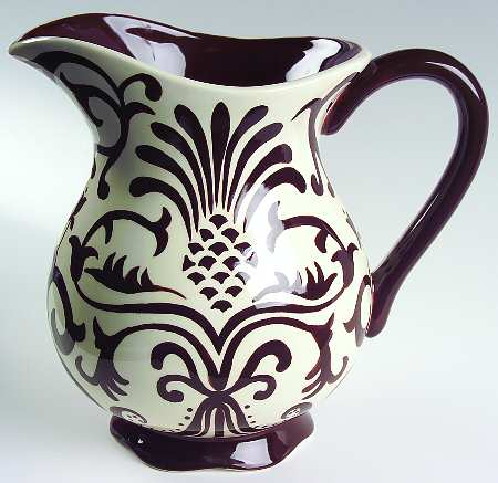 Victoria Chocolate 104 Oz Pitcher