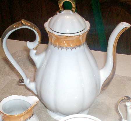 ZAJ1 Coffee Pot & Lid