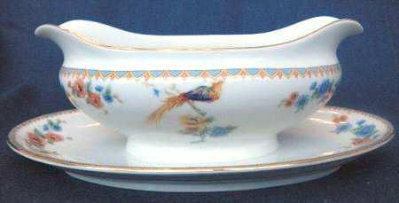 ZWB5 Gravy Boat with Attached Underplate