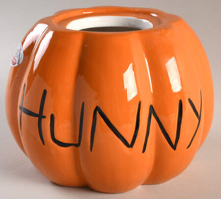 Winnie the Pooh (Figural) Figural Cookie Jar No Lid