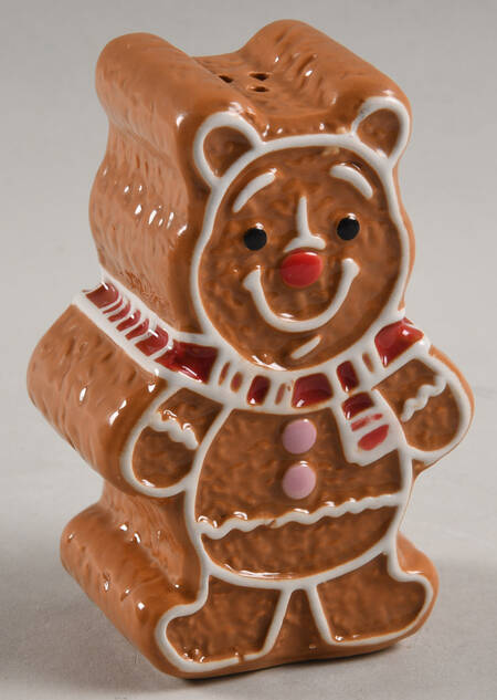 Winnie the Pooh (Figural) Figural Salt Shaker