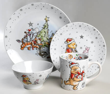 Pooh Christmas 32 Piece Estate Set