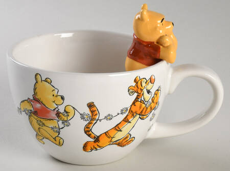 Winnie the Pooh Daisy Chain Jumbo Cup
