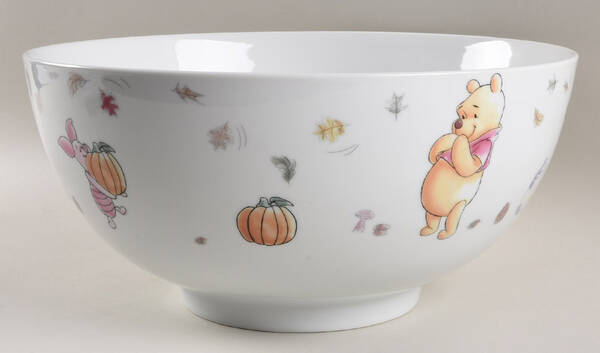 Winnie the Pooh Falling Leaves 11" Large Salad Serving Bowl