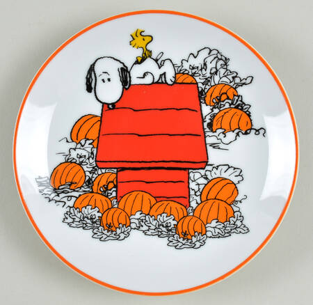 Peanuts Halloween Appetizer Plate