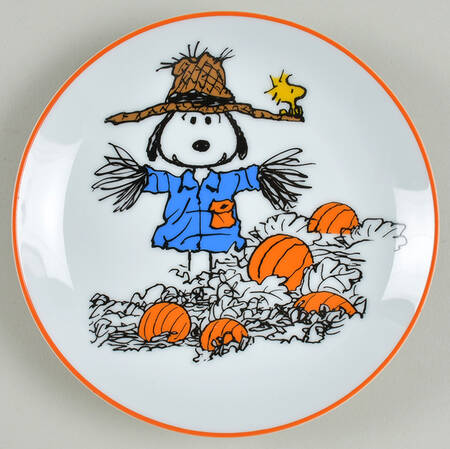 Peanuts Halloween Appetizer Plate