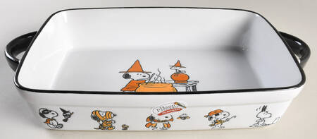 Peanuts Halloween 12" Rectangular Baker