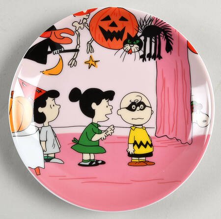 Peanuts Halloween Appetizer Plate