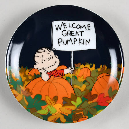 Peanuts Halloween Appetizer Plate