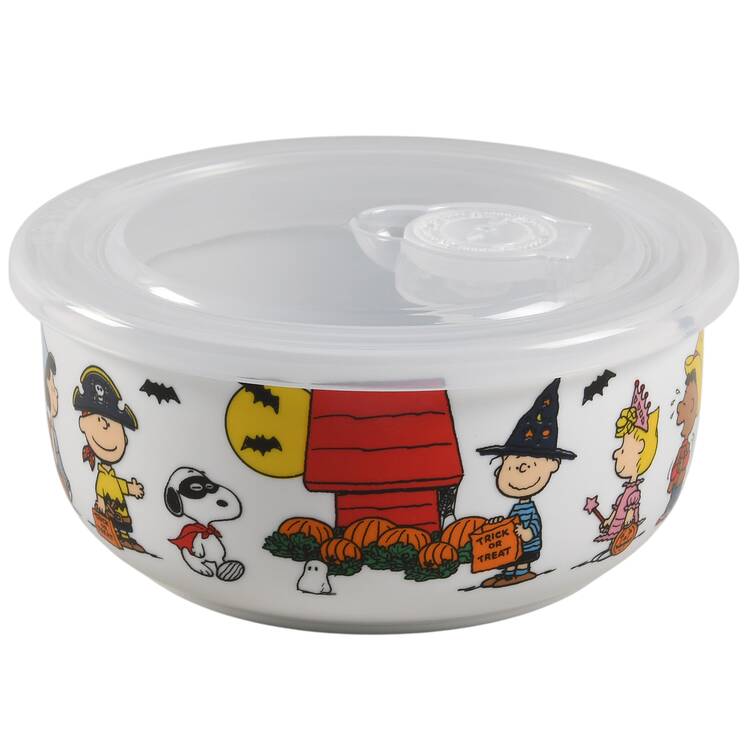 Peanuts Halloween 16 Oz Round Plastic Microwave Bowl & Vented Lid