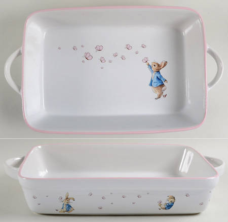 Peter Rabbit Gold 15" Rectangular Baker