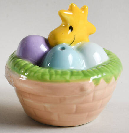 Peanuts Easter Figural Salt Shaker