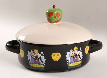 Disney Villians Cheese Baker (Brie) & Lid