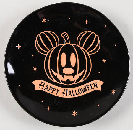 Mickey Pumpkin Appetizer Plate by Zrike