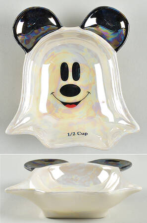 Mickey Spider Web 1/2 Cup Measuring Cup