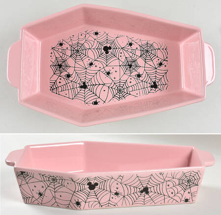 Mickey Spider Web 2 Qt Coffin Shaped Figural Baker No Lid