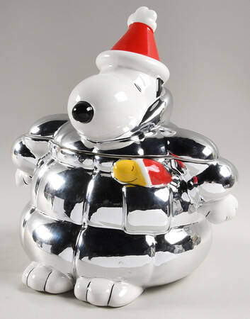 Peanuts Christmas Figural Cookie Jar & Lid