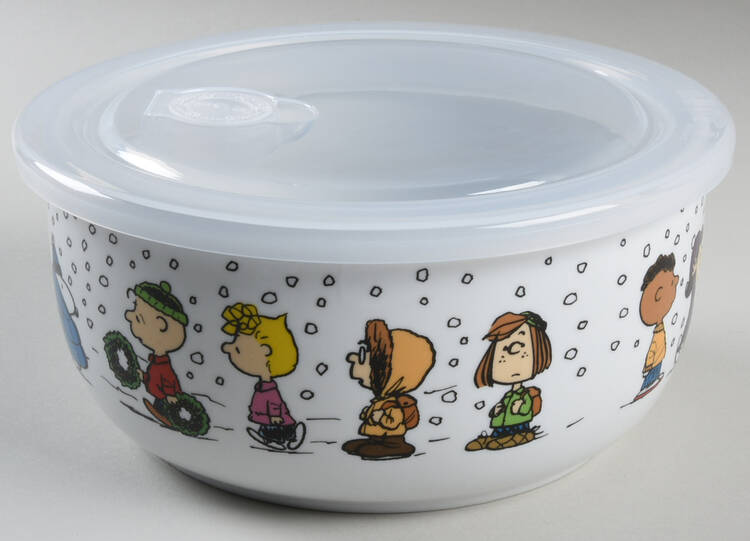 Peanuts Christmas 32 Oz Round Plastic Microwave Bowl w/Vent Lid