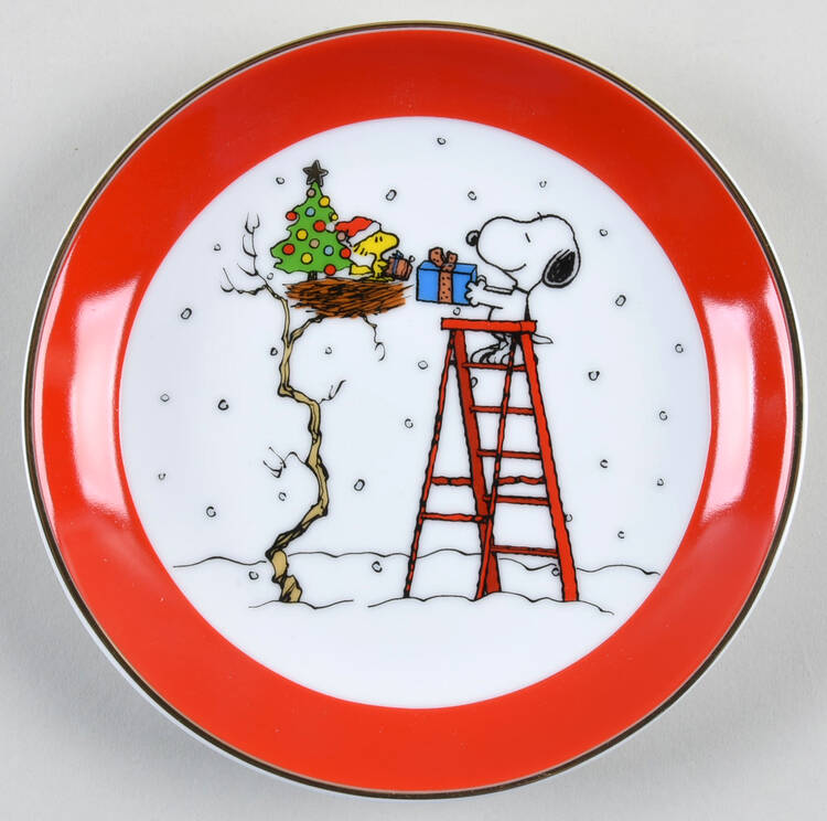 Peanuts Christmas Appetizer Plate