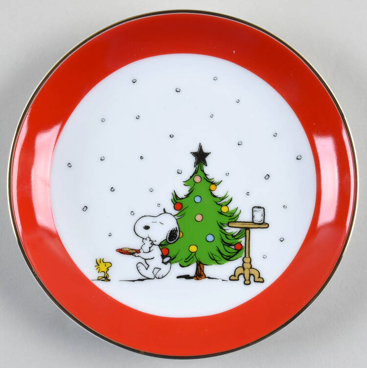 Peanuts Christmas Appetizer Plate