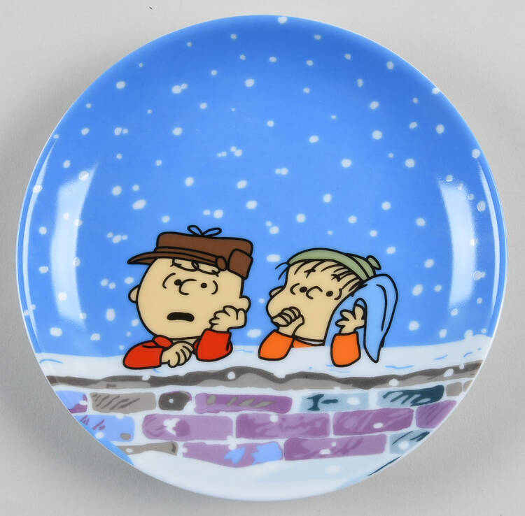 Peanuts Christmas Appetizer Plate