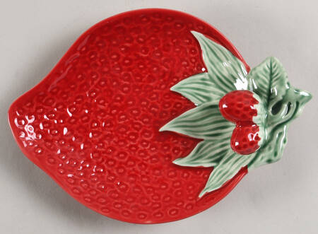 Strawberry Fields 8" Figural Serving Tray