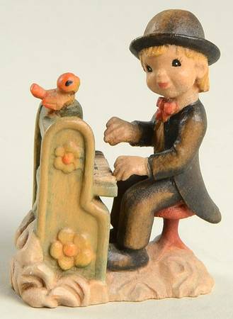 Ferrandiz Wood Figurines 3" Play It Again - Boxed