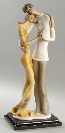 Enchanted Moments Happy In Love - Boxed