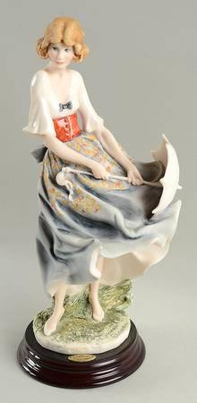 Figurine of the Year 2001-Mariah - Boxed