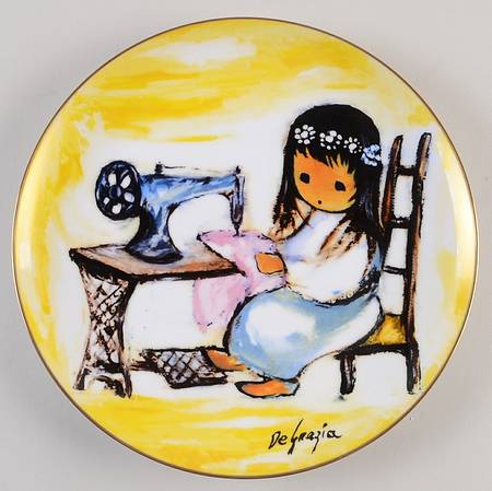 Children At Play Girl With Sewing Machine - Boxed