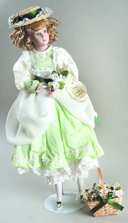 Romantc Flower Maidens Daisy - Boxed