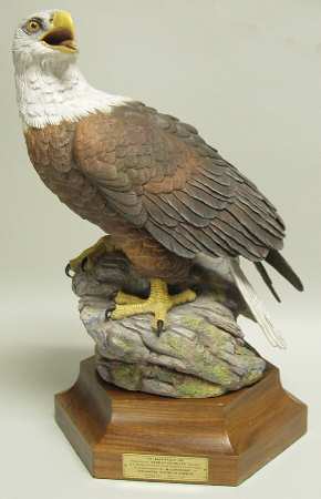 Aynsley Figurines The Bald Eagle With Base - No Box 42