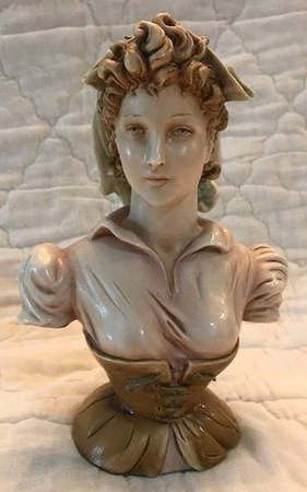 Antonio Borsato Figurines The Peasant Girl - No Box