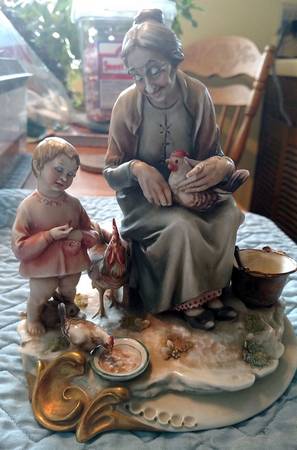 Antonio Borsato Figurines Grandmother And Child - No Box