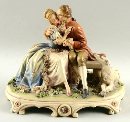 Antonio Borsato Figurines Embrace-Red - No Box