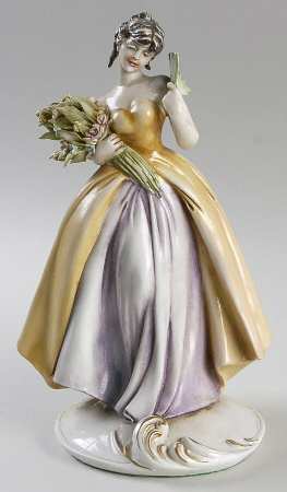 Antonio Borsato Figurines Lady With Fan - No Box