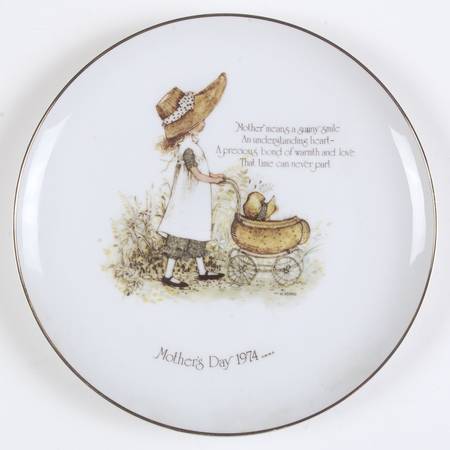 Holly Hobbie-Mother's Day Plate Mother Means A Sunny Smile - No Box 74b