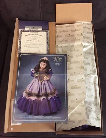 Fairy Tale Princesses The Princess And The Frog - Boxed