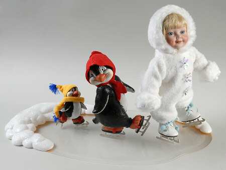 Snowbabies Collection Follow The Leader - Boxed