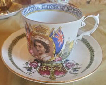 Aynsley Royalty Giftware Elizabeth Ii Cornation Cup&Sau - No Box