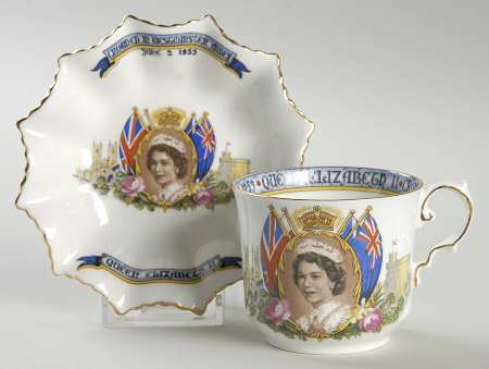 Aynsley Royalty Giftware Elizabeth Ii Coronation Cup & Saucer - No Box