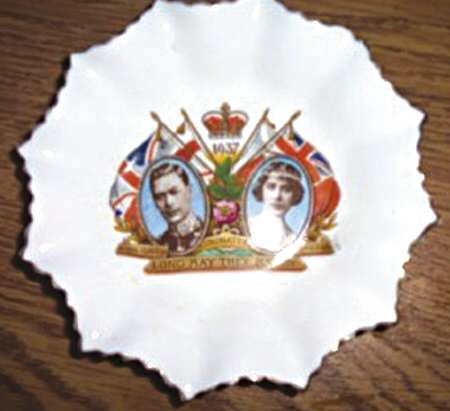 Aynsley Royalty Giftware George Vi & Elizabeth Dish - No Box