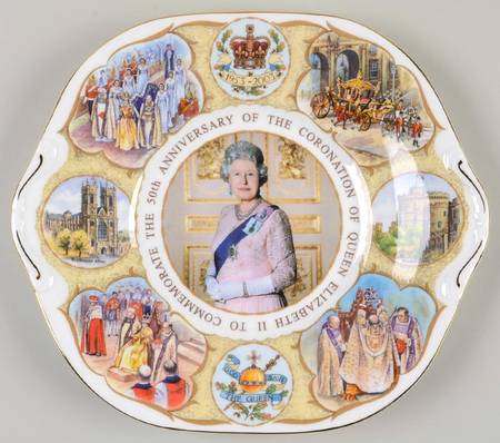 Aynsley Royalty Giftware Elizabeth Ii 50th Ann Coronation Plate - No Box