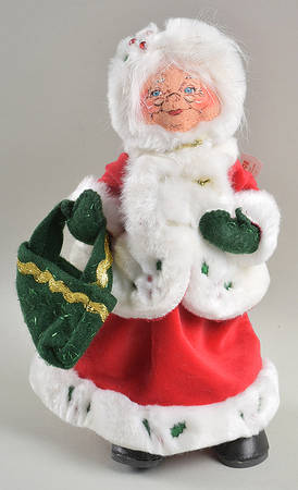 Santa and Mrs Santa Winterberry Mrs Santa - No Box