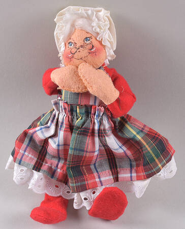 Santa and Mrs Santa Mrs Santa - Plaid Apron  - No Box