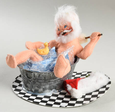 Santa and Mrs Santa Santa In Tub - No Box