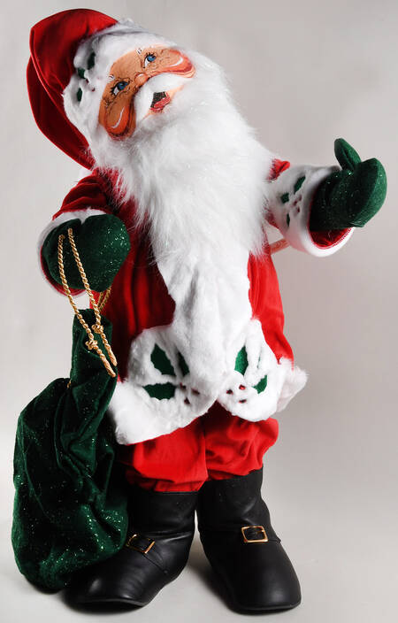 Santa and Mrs Santa Winterberry Santa - No Box